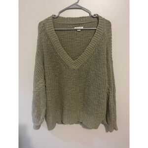 American Eagle V-Neck Sweater